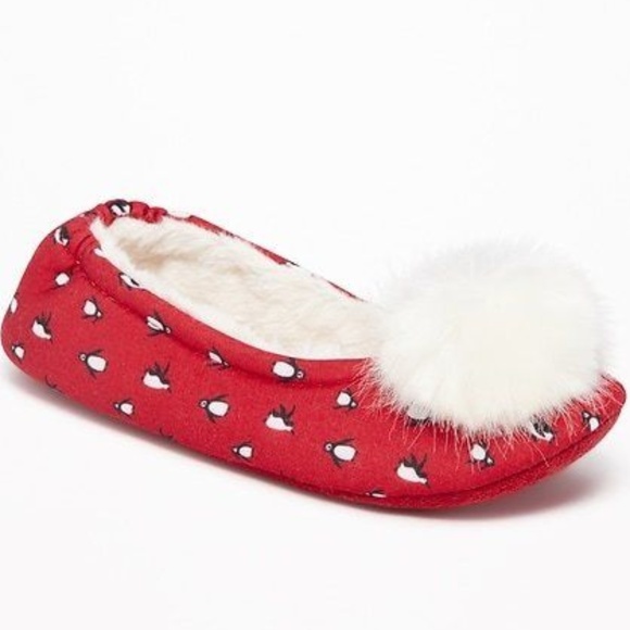 pom pom slippers old navy